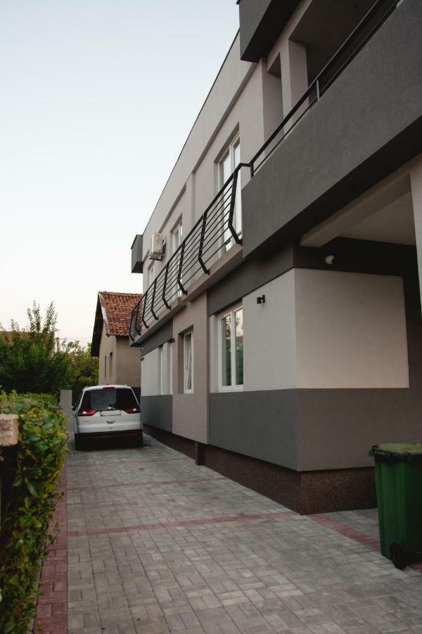 Aparthotel Vila Manuela à Gevgelija Extérieur photo