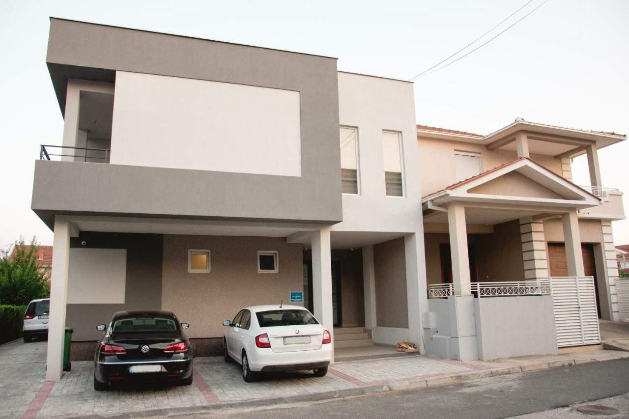 Aparthotel Vila Manuela à Gevgelija Extérieur photo