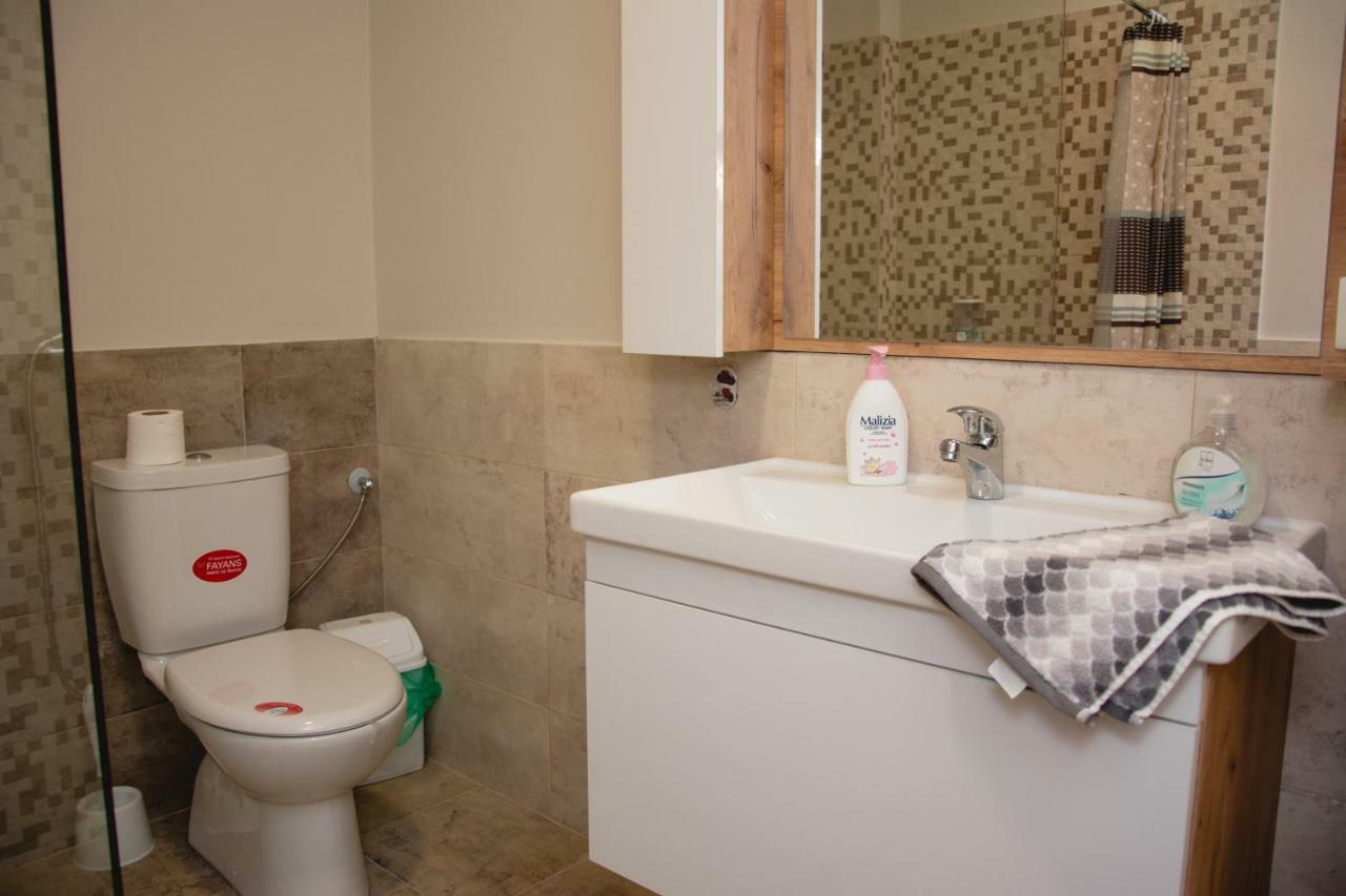 Aparthotel Vila Manuela à Gevgelija Extérieur photo