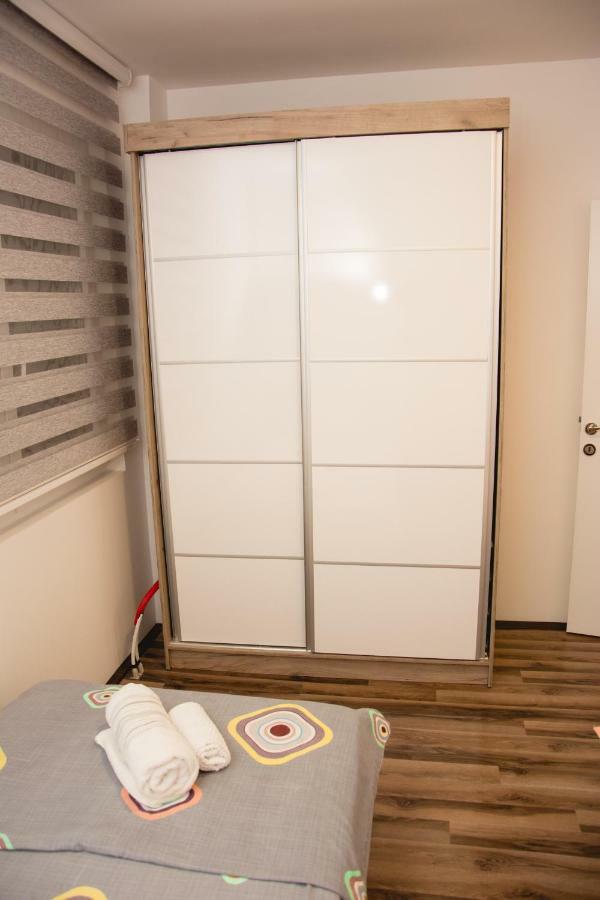 Aparthotel Vila Manuela à Gevgelija Extérieur photo