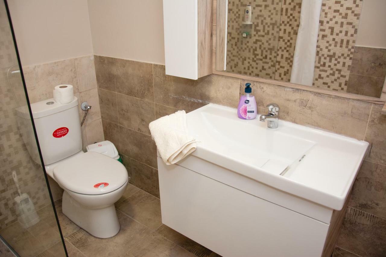 Aparthotel Vila Manuela à Gevgelija Extérieur photo