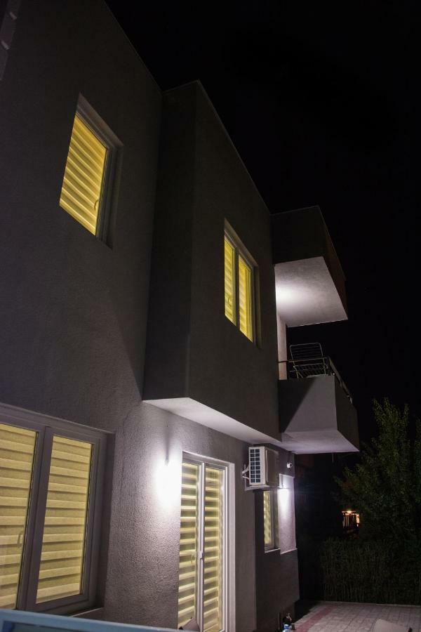 Aparthotel Vila Manuela à Gevgelija Extérieur photo