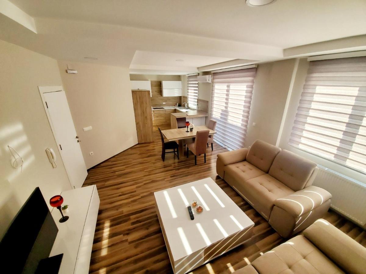 Aparthotel Vila Manuela à Gevgelija Extérieur photo